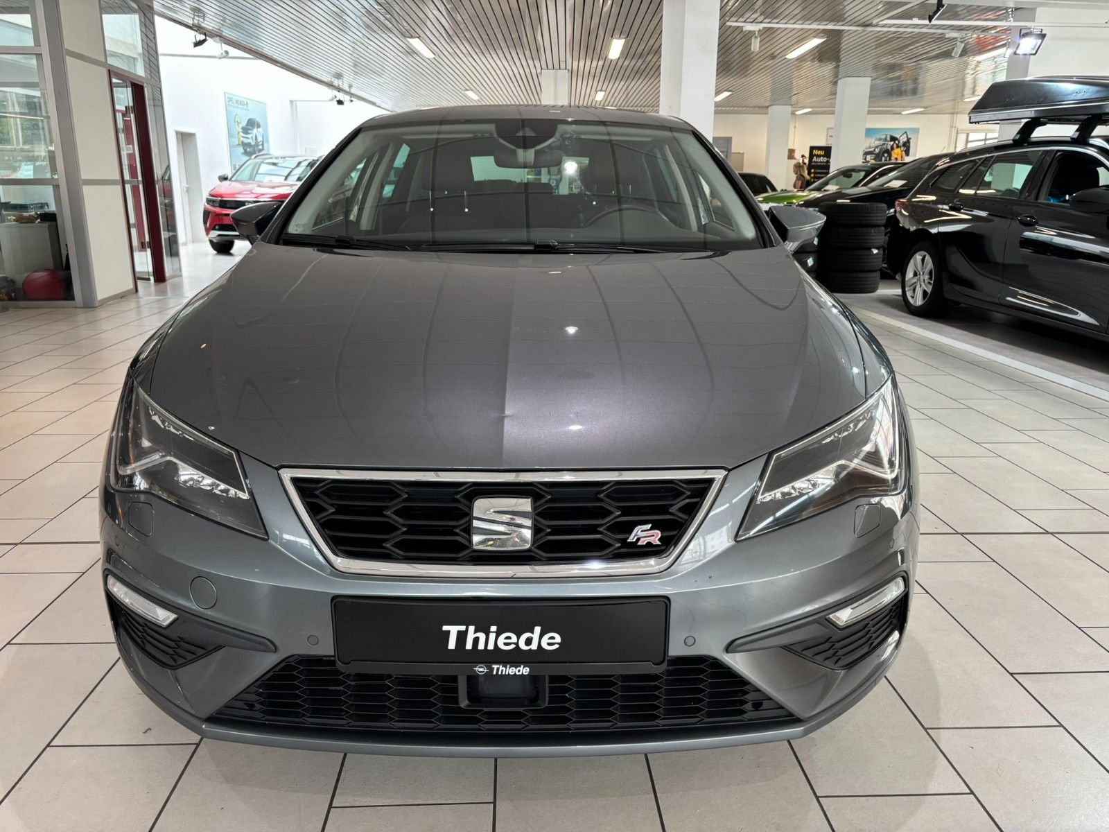 Fahrzeugabbildung SEAT Leon FR 2.0TDI DSG/ACC/SHZ/ALLWETTER
