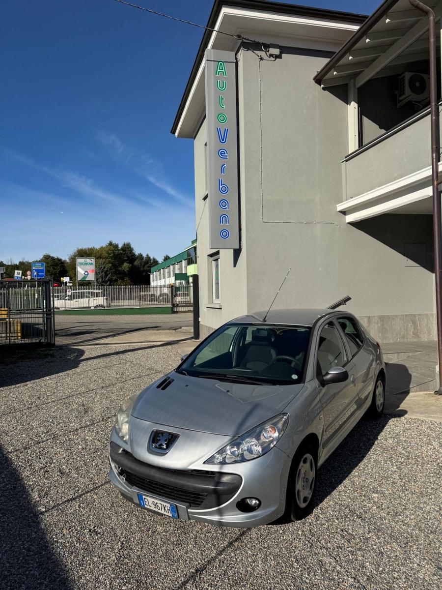 Peugeot 206