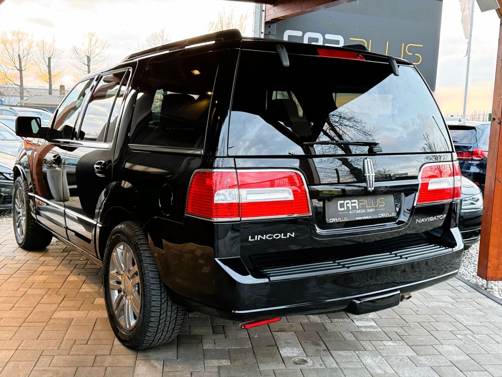 Fahrzeugabbildung Lincoln Navigator 5.4 V8 4x4 LUXURY Unfallfrei *7 Sitze*