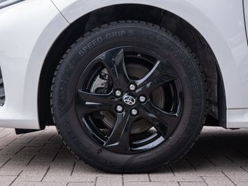 Toyota Yaris - 8