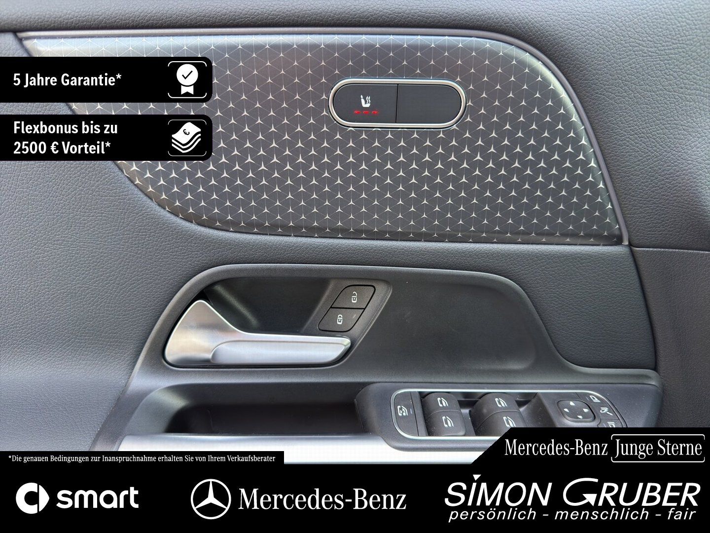 Fahrzeugabbildung Mercedes-Benz EQB 300 4M AMG Pano HUD Leder Distronic 7Sitze