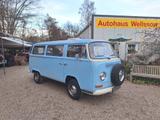 Volkswagen T2 dtsch Papiere kl. Brand Motorraum - Oldtimer mit Benzin-Antrieb: Kleinbus
