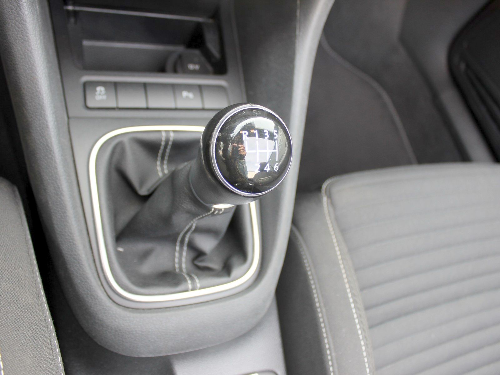 Fahrzeugabbildung Volkswagen Golf Cabriolet Cup 1,4 TSI