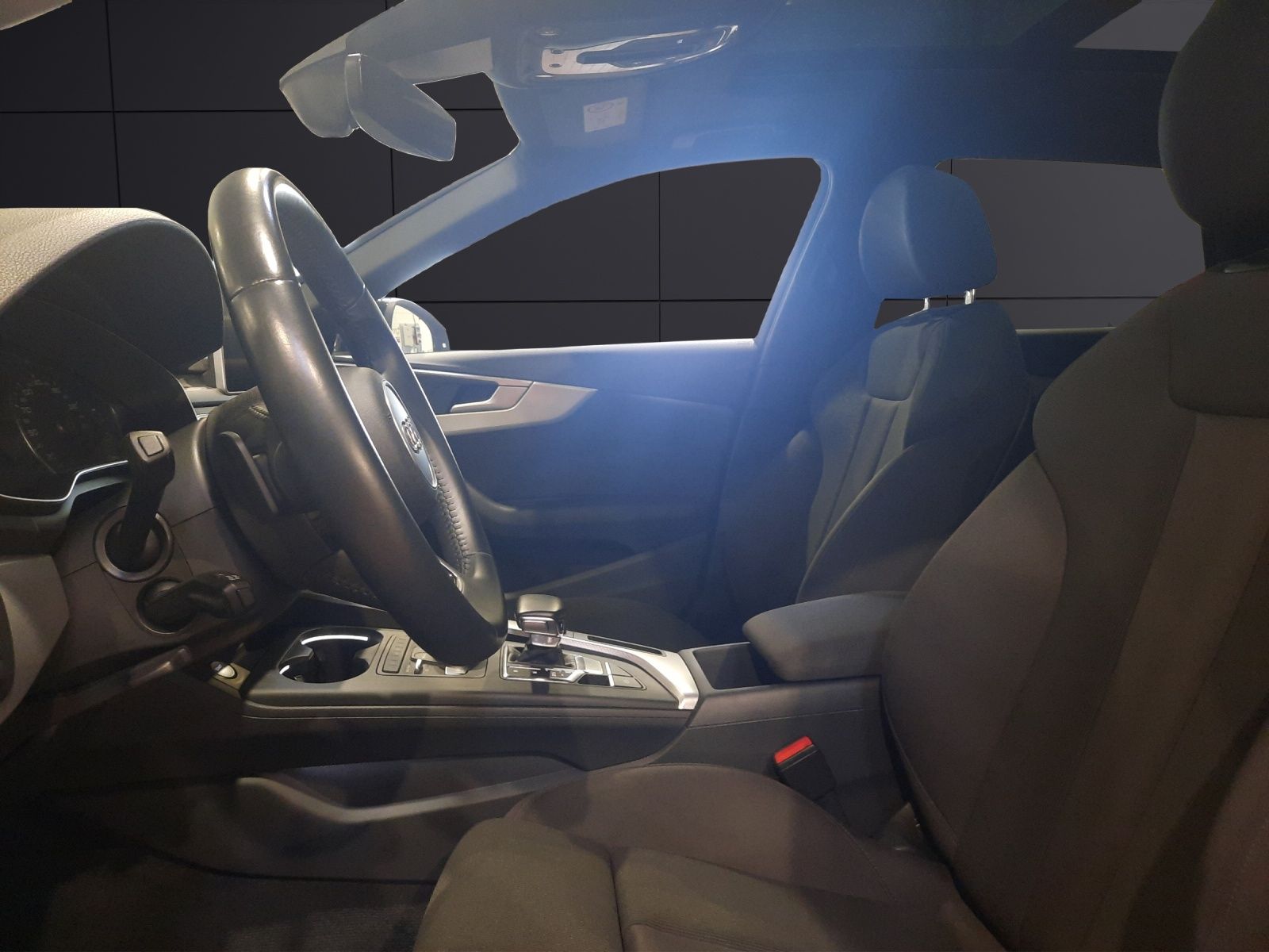 Fahrzeugabbildung Audi A4 Avant 50 TDI Q sport LED ACC PANO NAVI SOUND