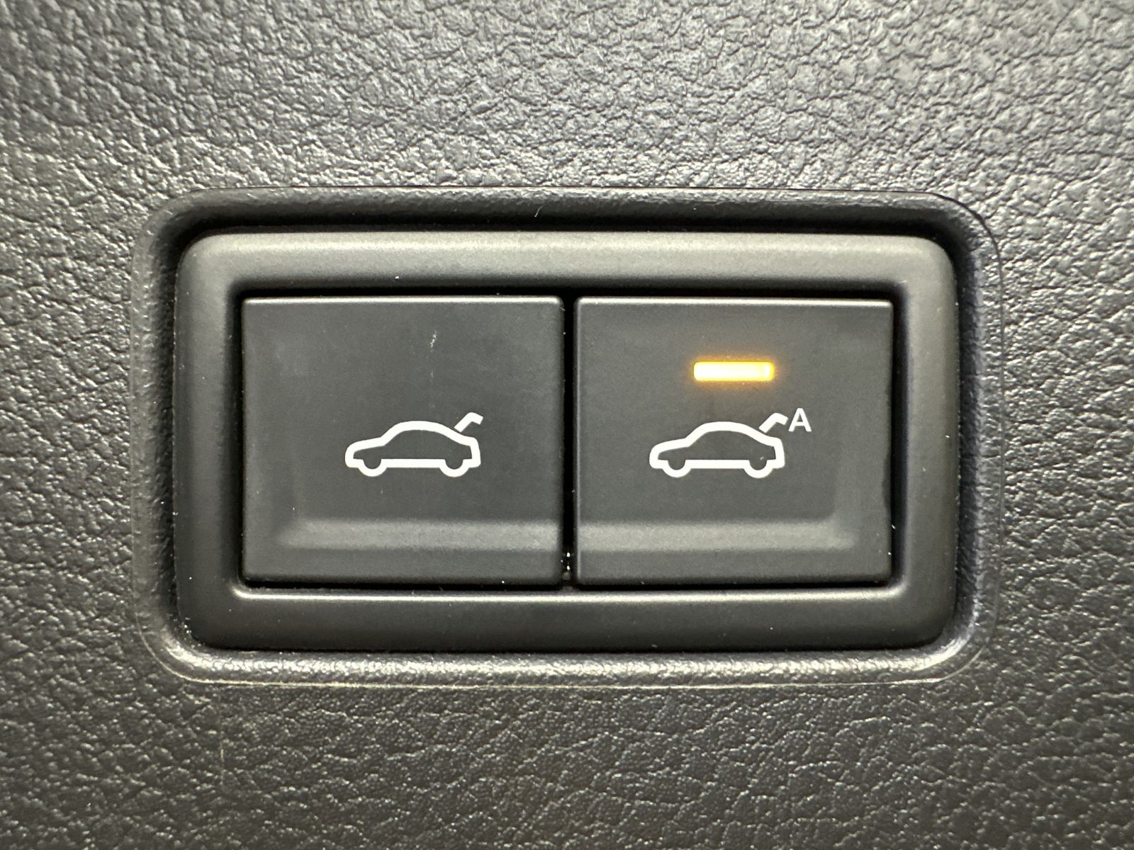 Fahrzeugabbildung Volkswagen Passat Variant GTE NAV+IQ-LIGHT+360°+STANDHEIZUN