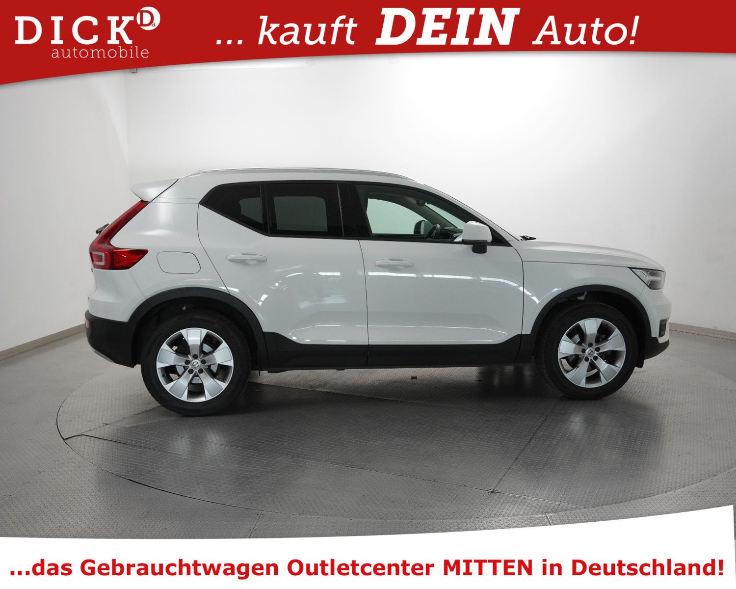 Fahrzeugabbildung Volvo XC40 T3 Aut Momen PANO+VIRTU+LED+KAM+H&K+ACC+SHZ