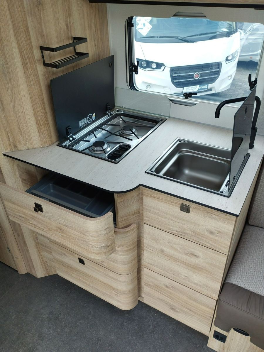 Fahrzeugabbildung Eura Mobil Integra Line IL 720 EF SAT, SOLAR, LUFTFEDERUNG