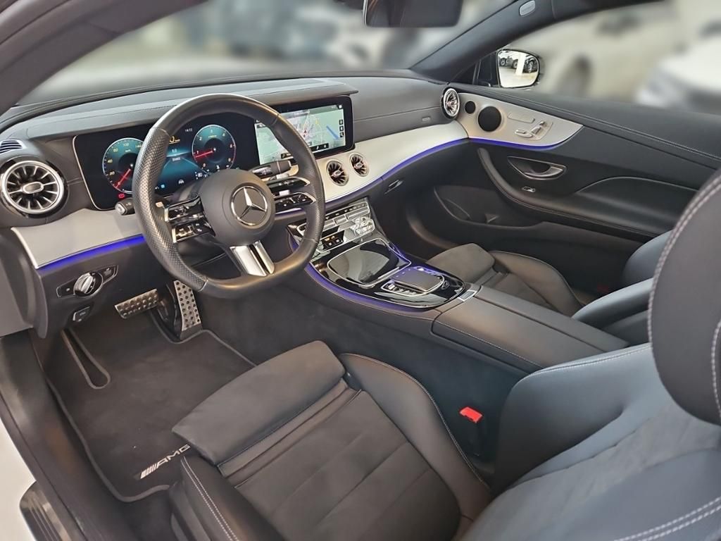 Fahrzeugabbildung Mercedes-Benz E 220 d Coupé AMG Night Pano ACC 360° Multibeam