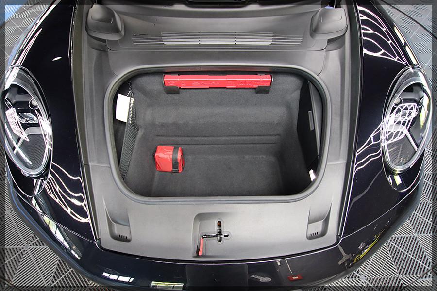 Porsche 911 Carrera PANO / CAM / PDC / APPROVED
