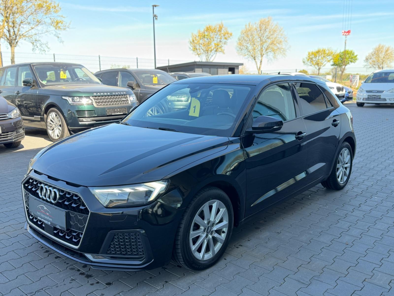 Audi A1 Sportback 30 TFSI advanced Virtual Matrix