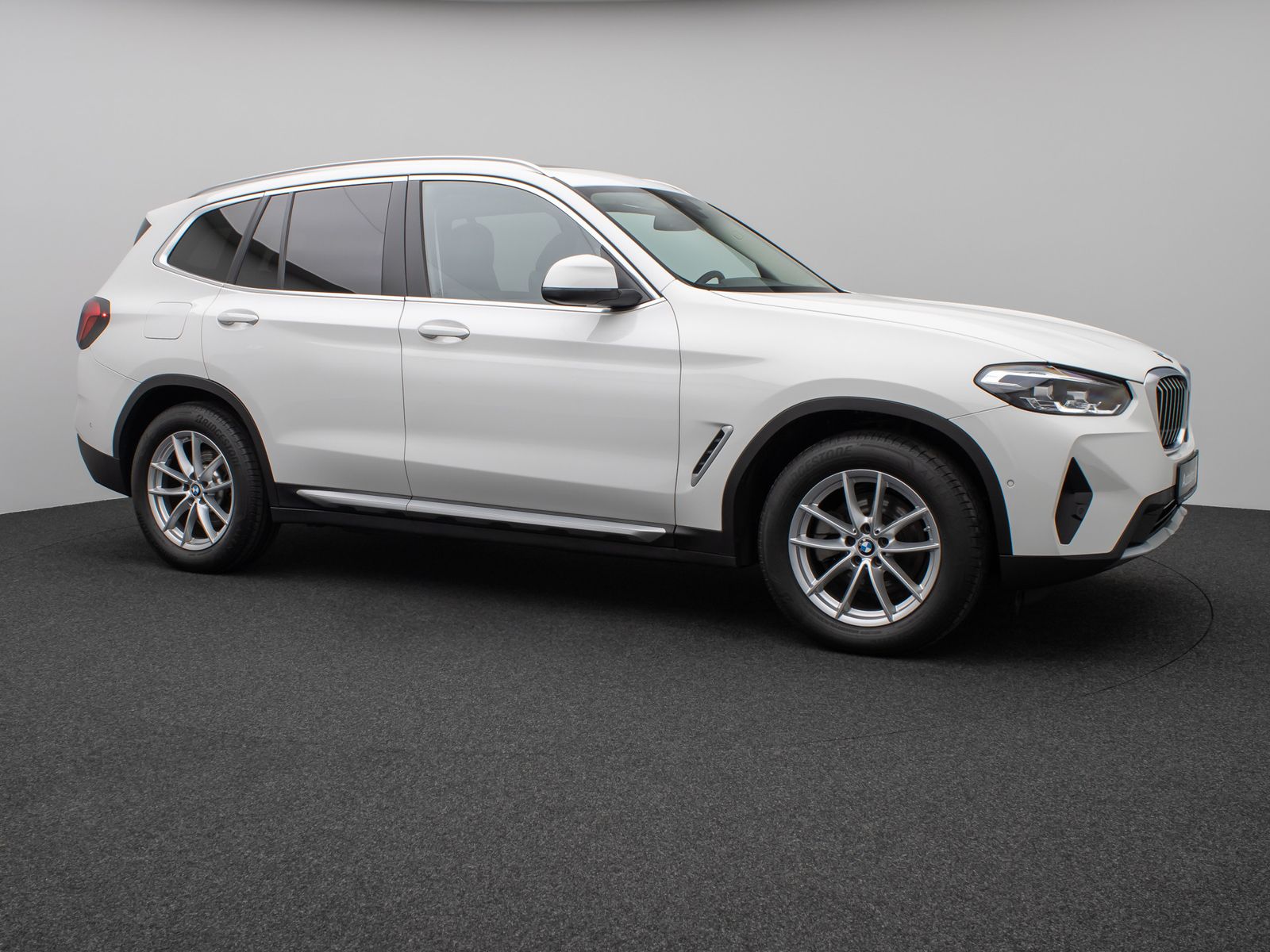 Fahrzeugabbildung BMW X3 xD20i Panorama Kamera DAB Leder Sport 18Zoll