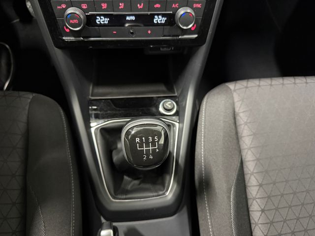 T-Cross Life 1.0 TSI ACC SHZ PDC KLIMAAUTO