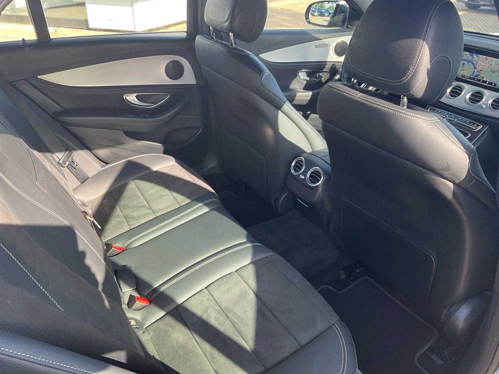 Mercedes-Benz E 300 T-Modell AMG Line MBUX CARPLAY AHK 360°