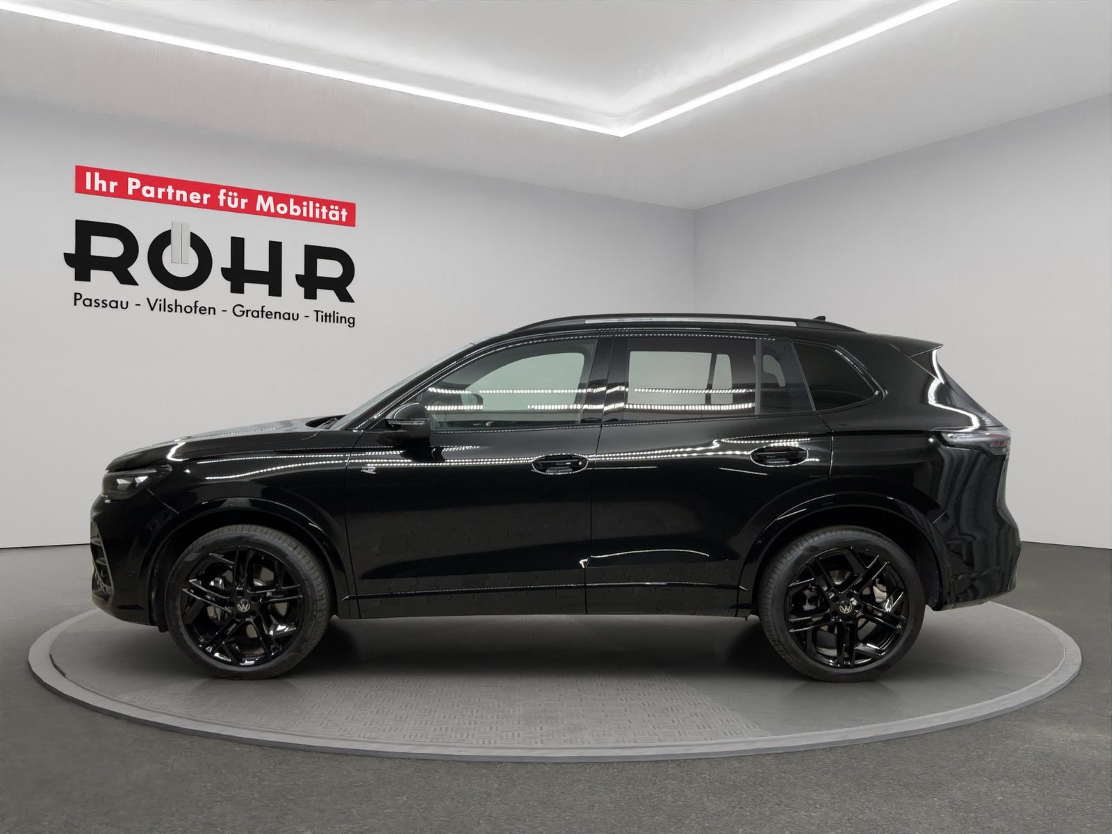 Volkswagen Tiguan R-Line 2.0 TDI Black 360 ACC SD foto 3