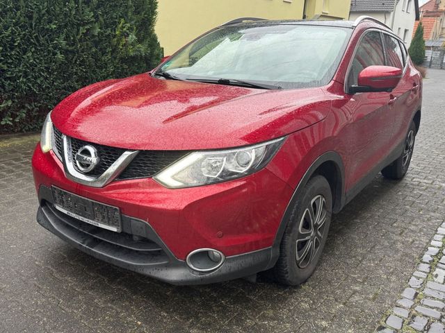 Nissan Qashqai N-Connecta*Kam*Pano*Navi*