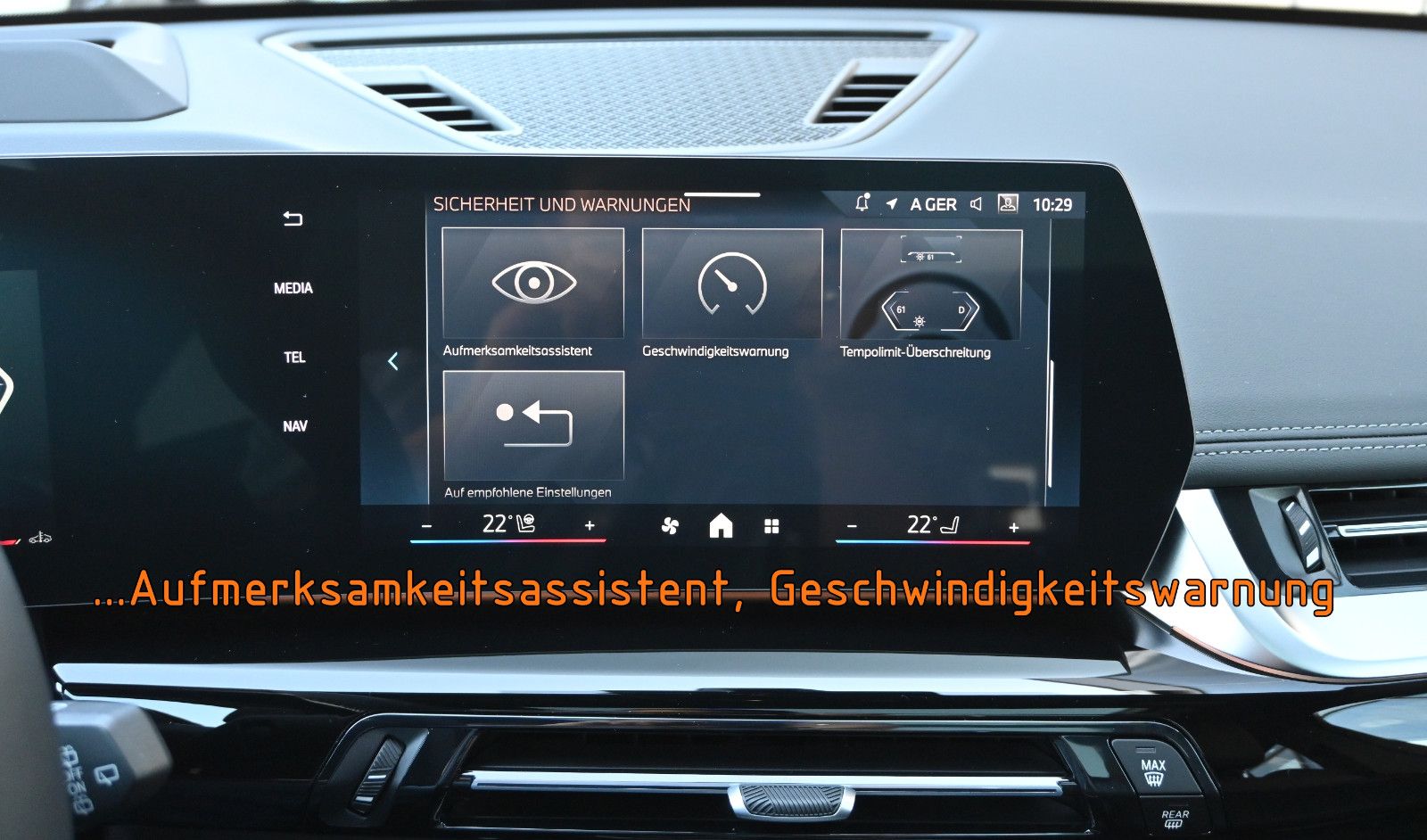 Fahrzeugabbildung BMW X1 xDr23d M SPORT °ACC°AHK°HUD°HK°MEMO°PANO°360°