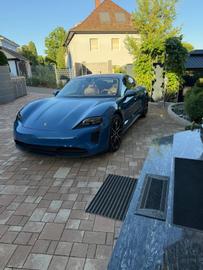 صورة 2 لـ 2023 Porsche TAYCAN