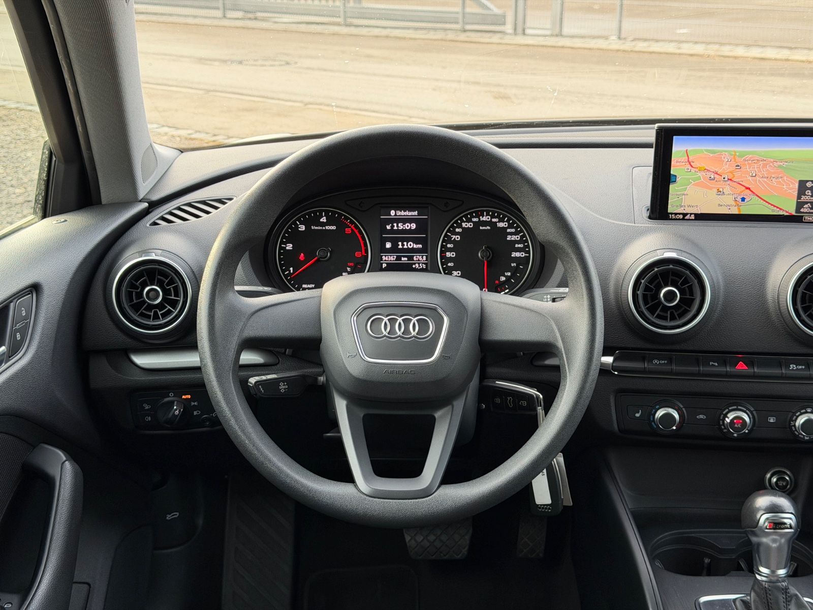 Audi A3 Sportback 35 TDI S tronic Xenon Navi Bluet. foto 16