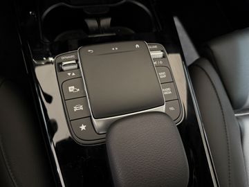 Mercedes CLA 200 - 8