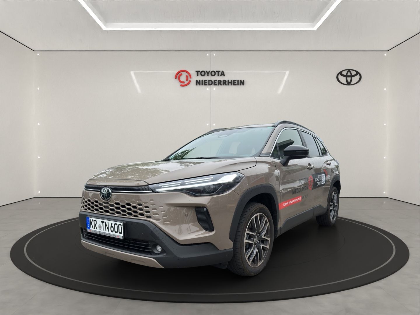 Toyota Corolla Cross Hybrid FWD Team D NAVI CARPLAY LED foto 1
