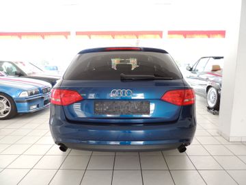 Audi A4 - 4