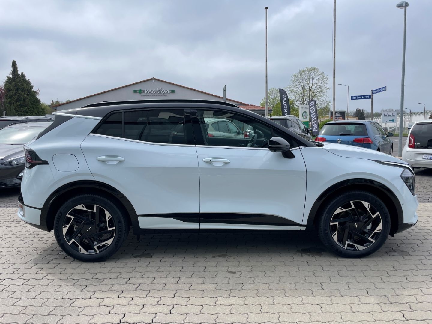Fahrzeugabbildung Kia Sportage GT-Line Plug-in Hybrid 4WD LED Memory