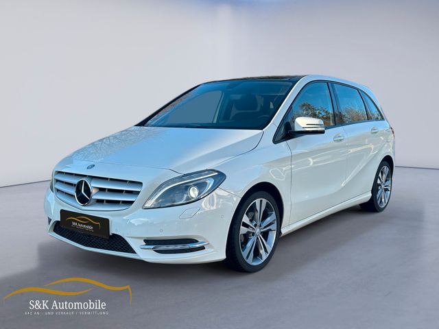 Mercedes-Benz B -Klasse B 180 /FACELIFT/PANO/SCHECKHEFT/LED