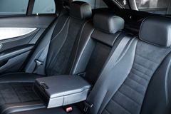 MERCEDES-BENZ E 400 d T 4M Avantgarde *Widescreen*Memory*AHK*