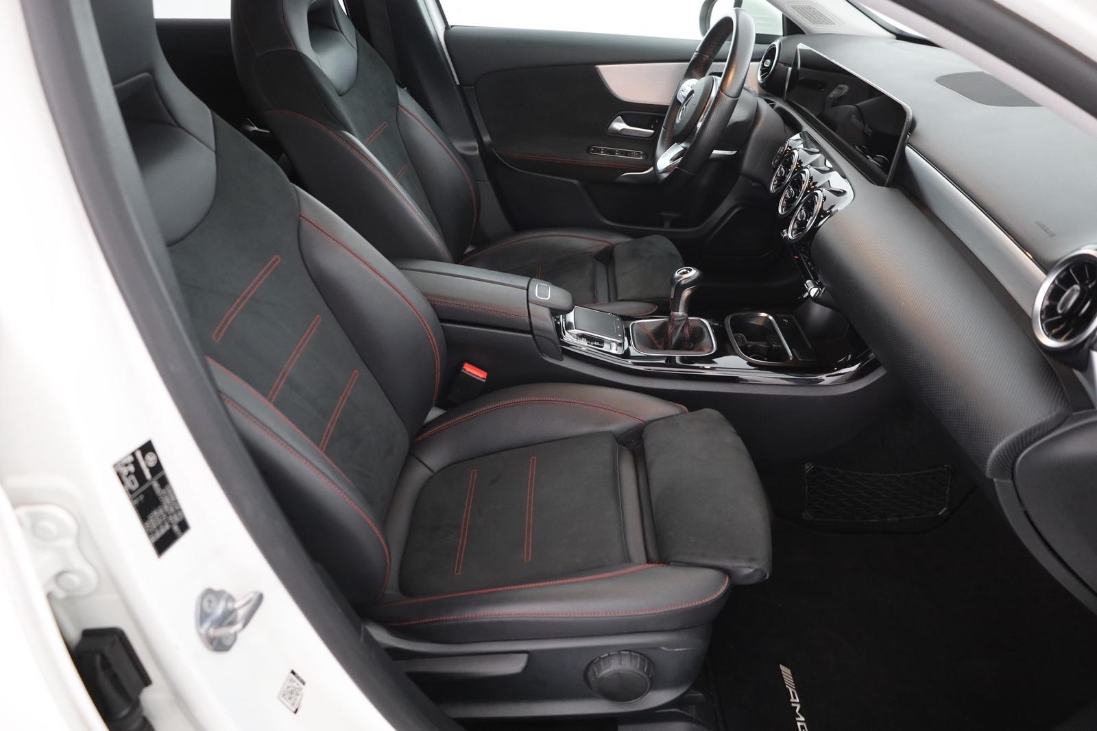 Mercedes-Benz A200 AMG Line LED Navi Sitzheizung Widescreen