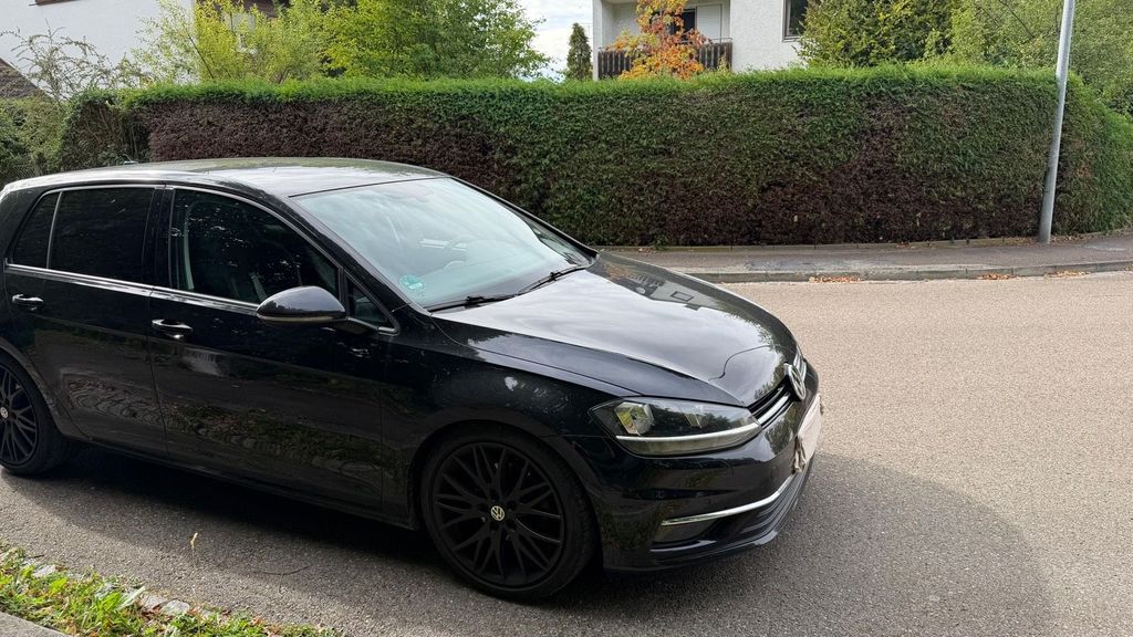 Image of Volkswagen Golf