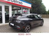 Ford Mustang Mach-E AWD Extended Range Dual TP2 - graue Ford Mustang Mach-E