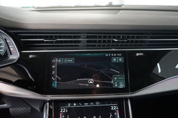 Audi Q8 - 12