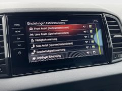 SKODA Karoq Sportline CANTON 4xSHZ AHK 5Jahre Garantie