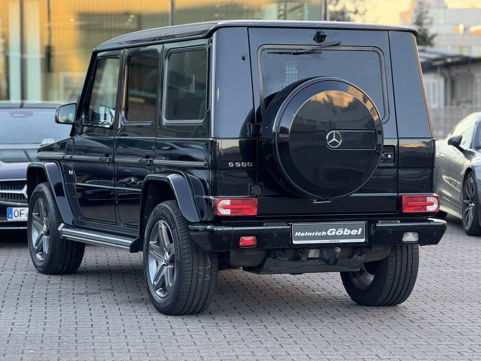 Fahrzeugabbildung Mercedes-Benz G 500 AHK*SCHIEBEDACH*STANDHEIZUNG+HARMAN-KARDON