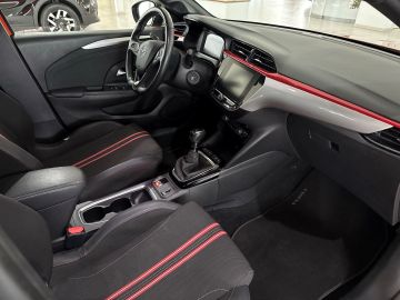 Bild 13 Opel Corsa F GS Line Digitales Cockpit LED Apple CarP