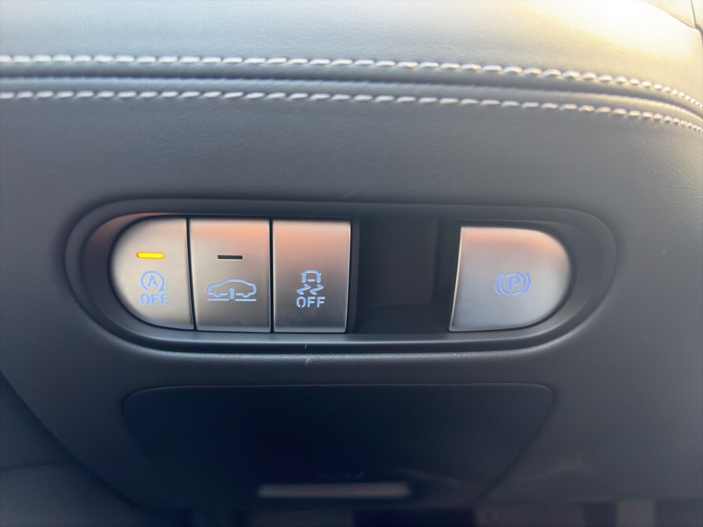 Genesis G90 LUXURY SBW *CAM*LEDER*PANO*CARPLAY*MASSAGE*A