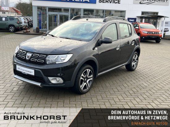 Dacia Sandero Stepway TCe 90 Easy-R Black & White