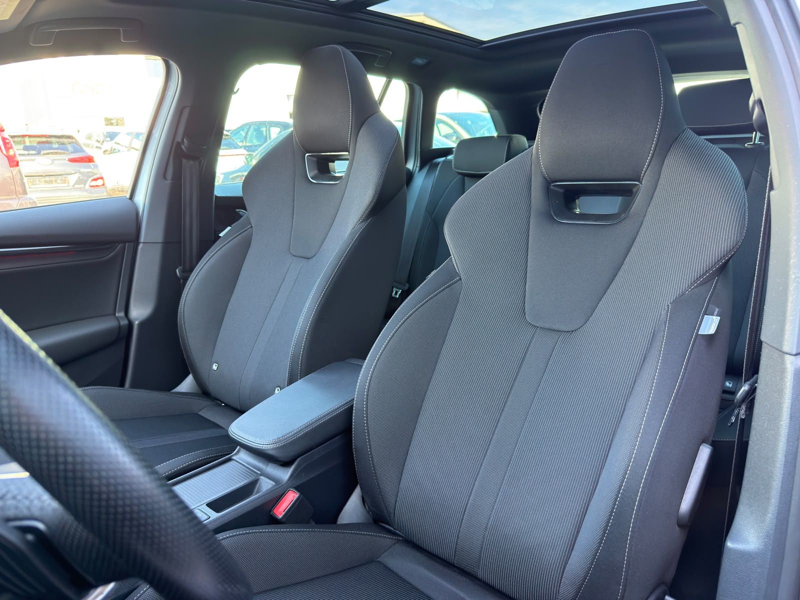 Fahrzeugabbildung SKODA Octavia Combi Sportline*PANO