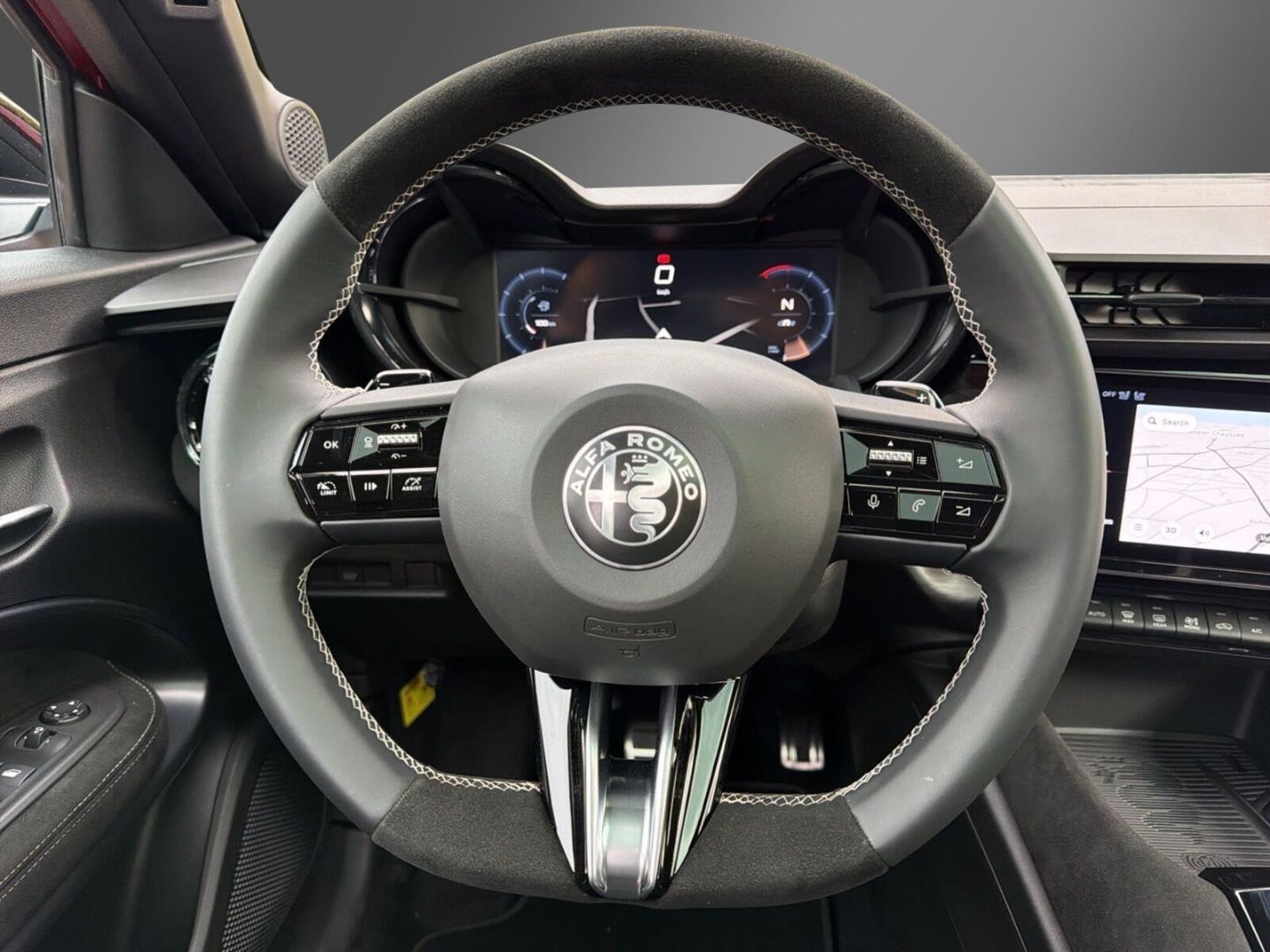 Fahrzeugabbildung Alfa Romeo Junior Ibrida 1.2 VGT 48V-Hybrid 107 kW Sport Sp