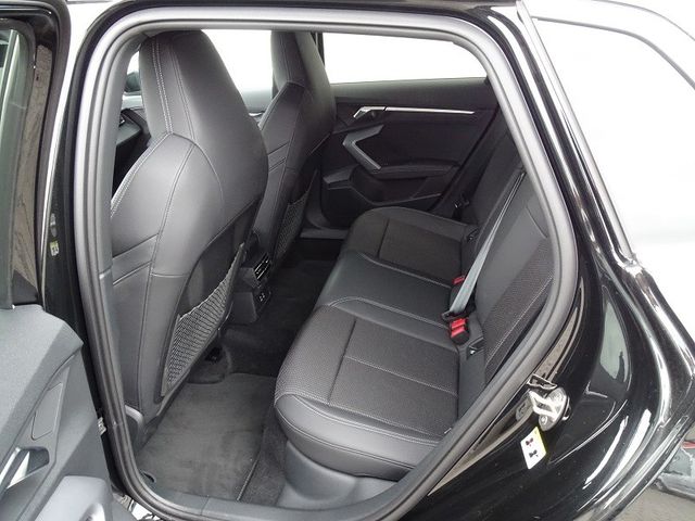 A3 Sportback 35 TFSI S Line / advanced / Matrix