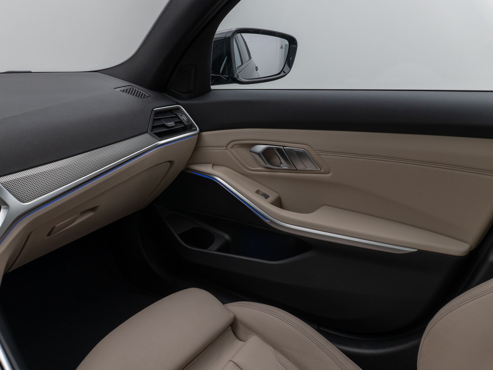 Fahrzeugabbildung BMW 320d M Sport Panorama Laser Kamera HUD DAB HiFi