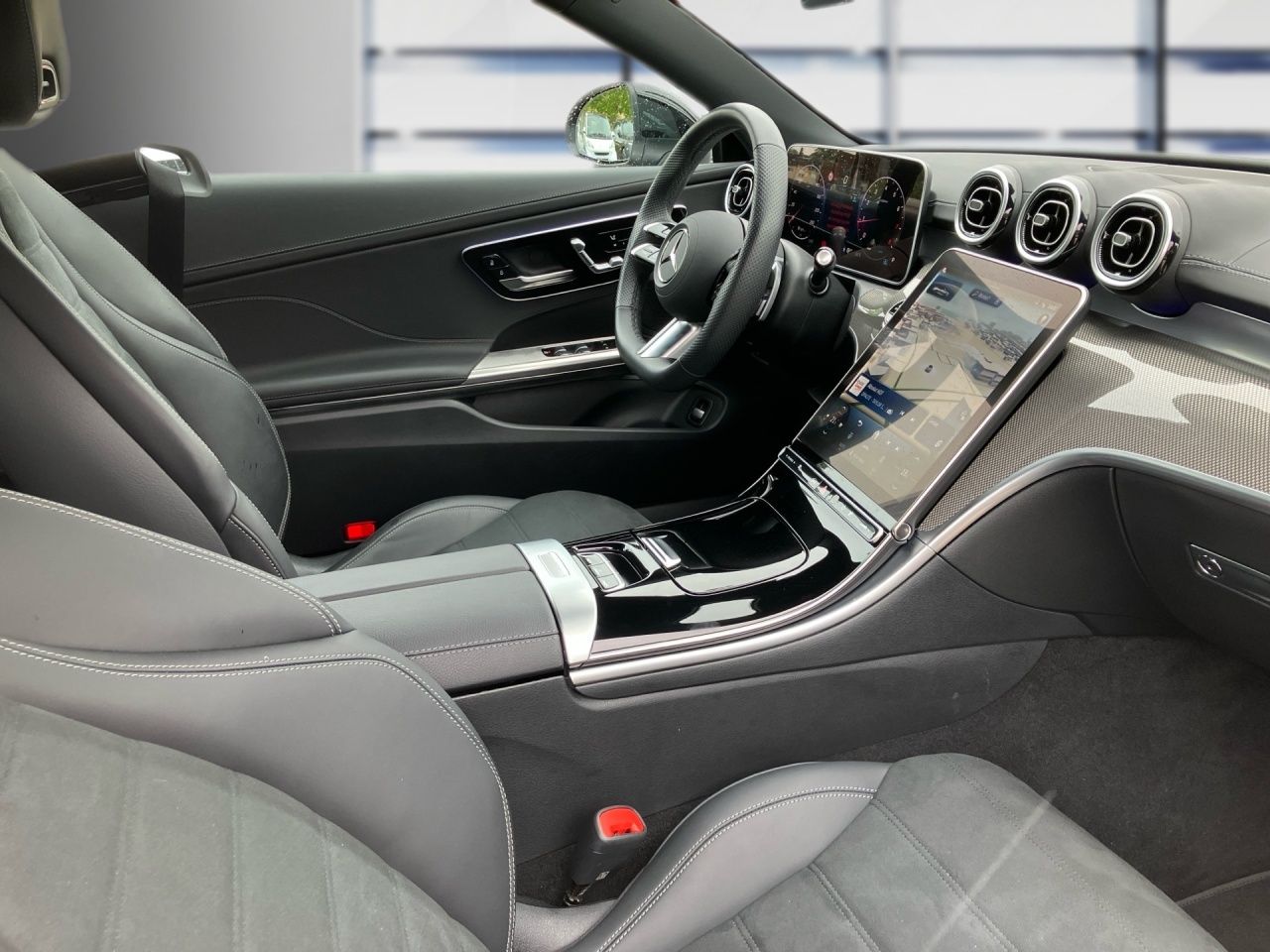 Fahrzeugabbildung Mercedes-Benz CLE 200 Cabrio AMG Distronic Memory Airscarf