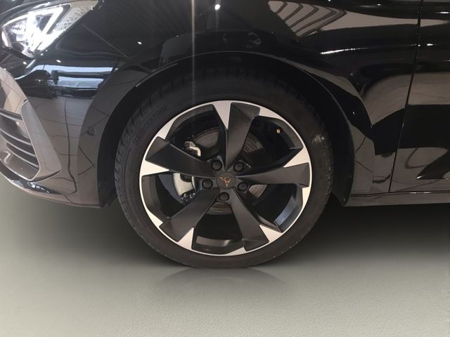 Leon 1.5 eTSI DSG*KAMERA*NAVI*AMBIENTE*