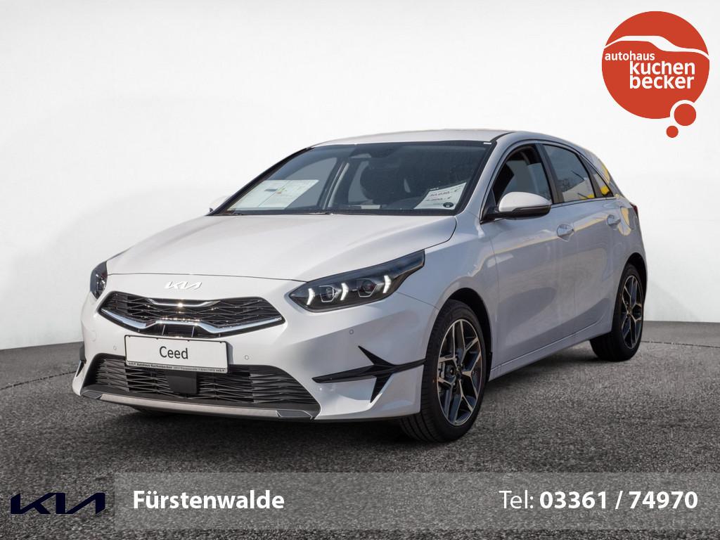 Kia Ceed_5 1.5 T-GDI SPIRIT SHZ NAVI ACC FACEL. LED