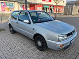 Volkswagen Golf 1.8 Avenue Schiebedach Auto Avenue - Volkswagen Golf: Avenue