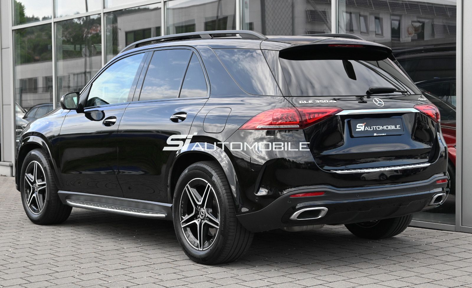 Fahrzeugabbildung Mercedes-Benz GLE 350 de 4MAT. AMG LINE °NIGHT°UVP 110.015€°