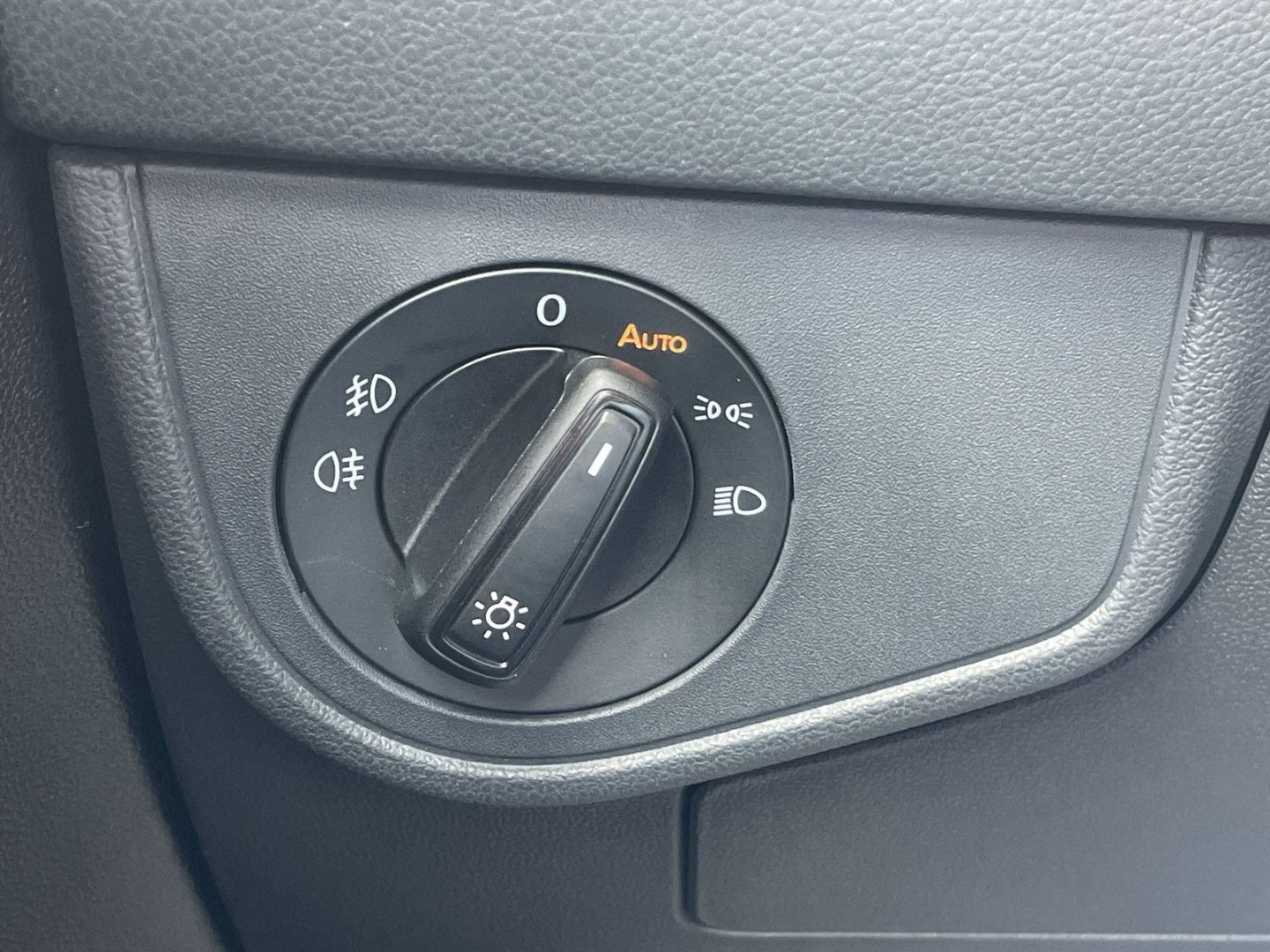 Taigo R-Line 1.0 TSI DSG IQ.LIGHT/Kamera/Navi/AC