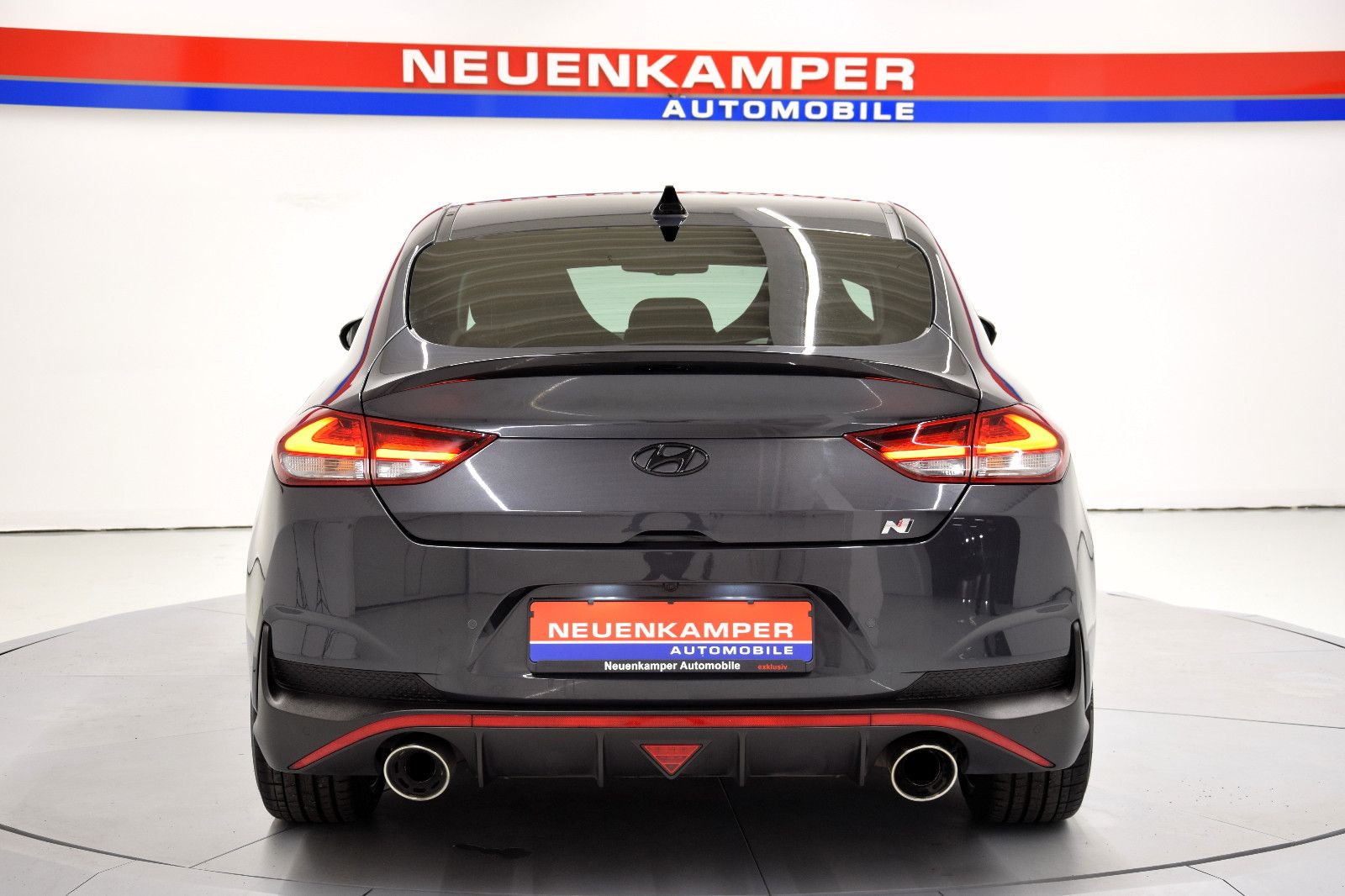 Fahrzeugabbildung Hyundai i30N Performance Fastback Schalensitze Automatik