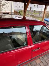 Mercedes-Benz 230 - rote Mercedes-Benz 230