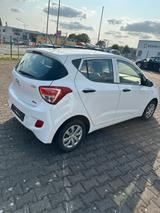 Hyundai i10 Style - Hyundai i10 Gebrauchtwagen in Düsseldorf